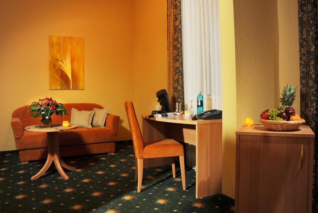 Hotel Restaurant Sonnenhof Weyerbusch Rum bild