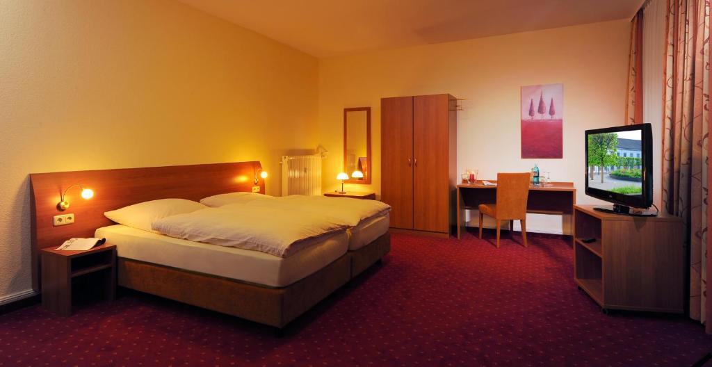 Hotel Restaurant Sonnenhof Weyerbusch Rum bild