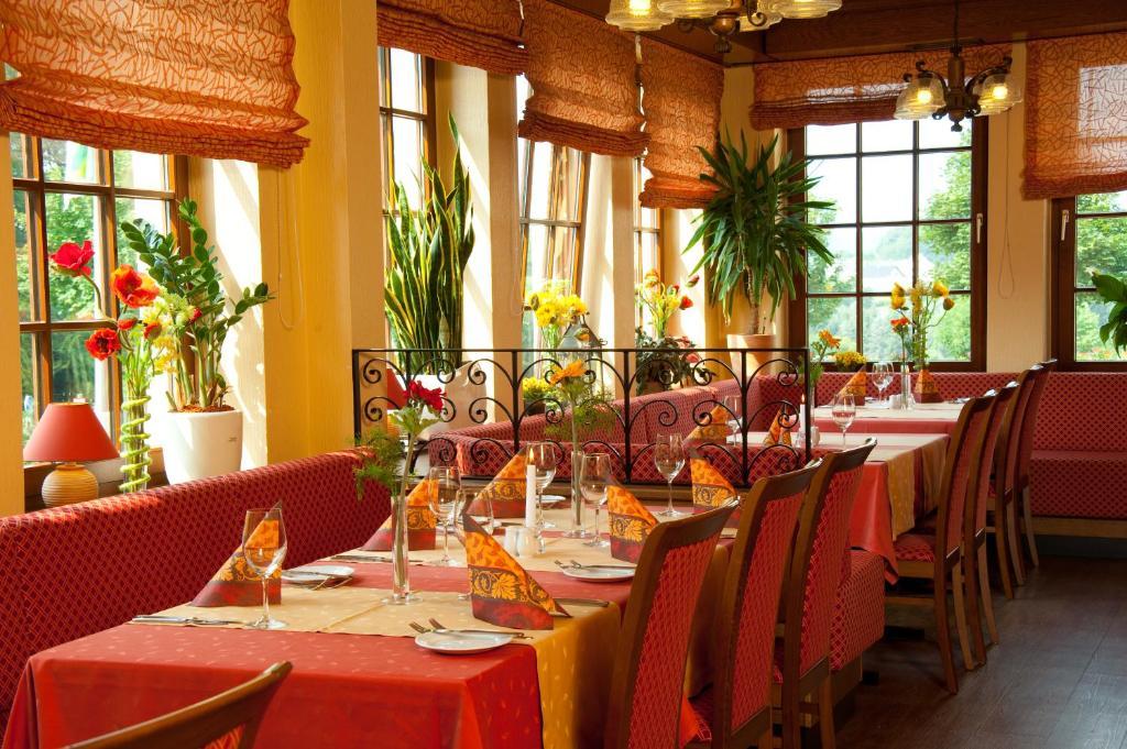 Hotel Restaurant Sonnenhof Weyerbusch Exteriör bild