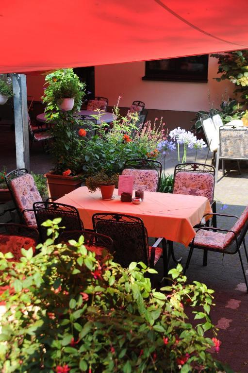 Hotel Restaurant Sonnenhof Weyerbusch Exteriör bild